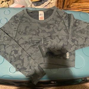 COPY - Gymshark adapt camo long sleeve crop - obsidian
